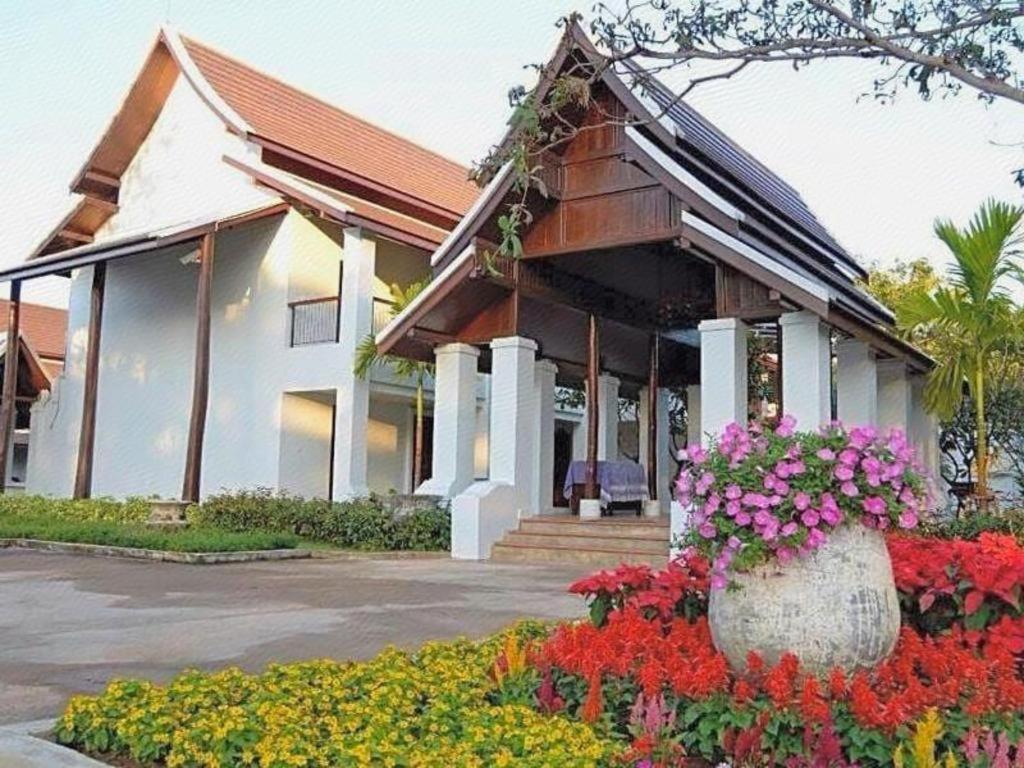 Wiangkaew Hotel Nan Exterior photo