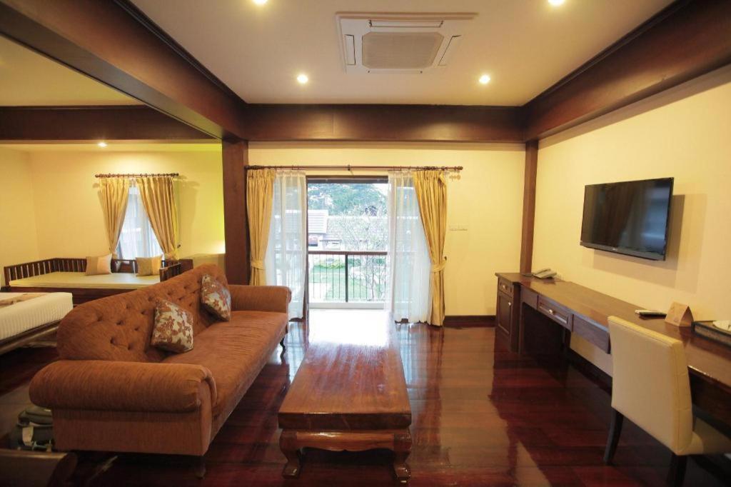 Wiangkaew Hotel Nan Exterior photo
