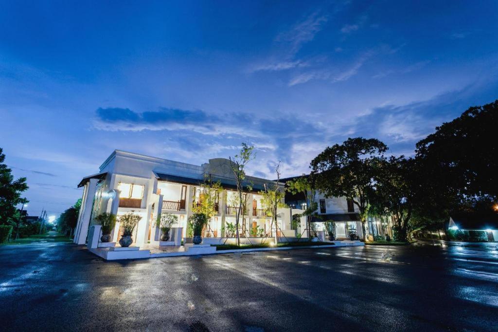 Wiangkaew Hotel Nan Exterior photo